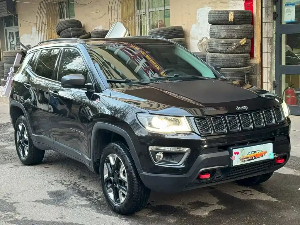 Jeep Compass — фото 3