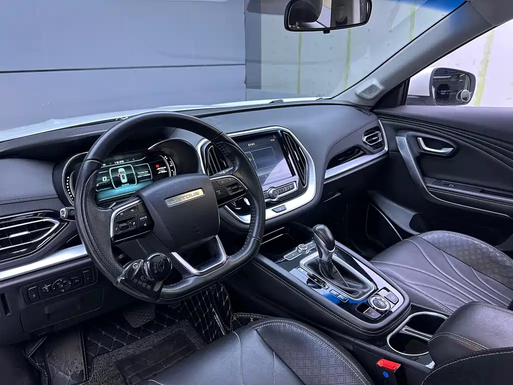 Jetour X70 — фото 10