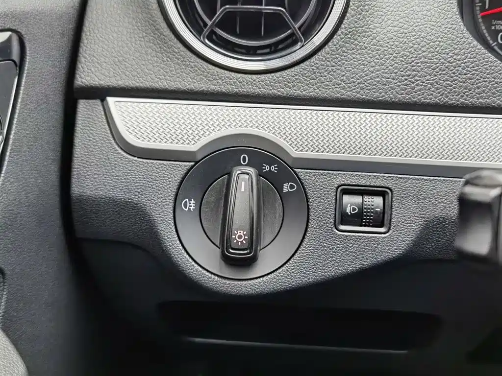 Jetta VA3 — фото 21