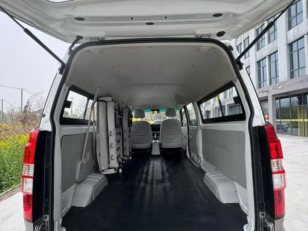 Jinbei Hiace X30L — фото 9