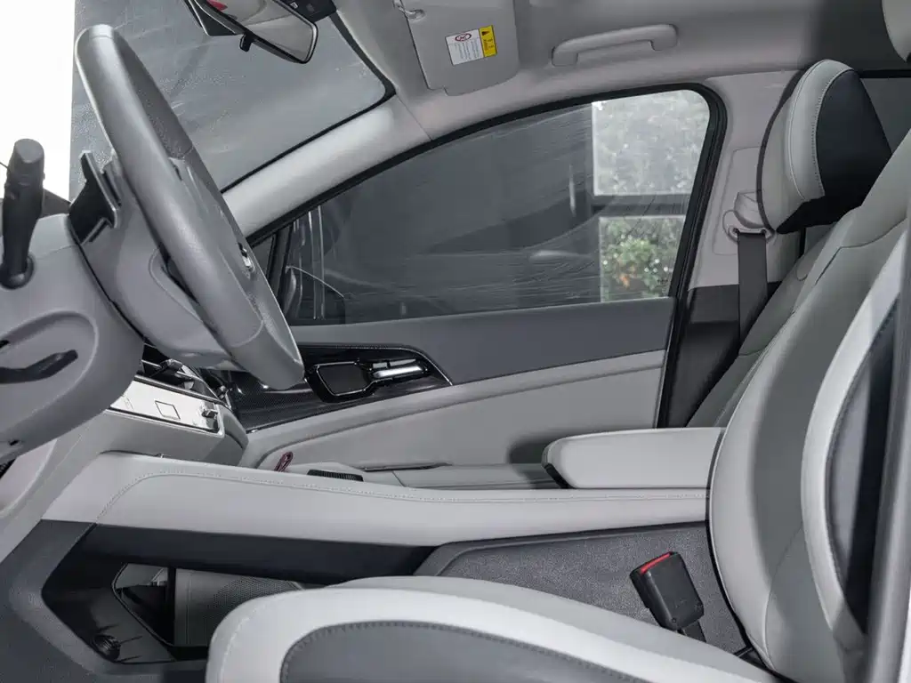 Kia Sportage — фото 10