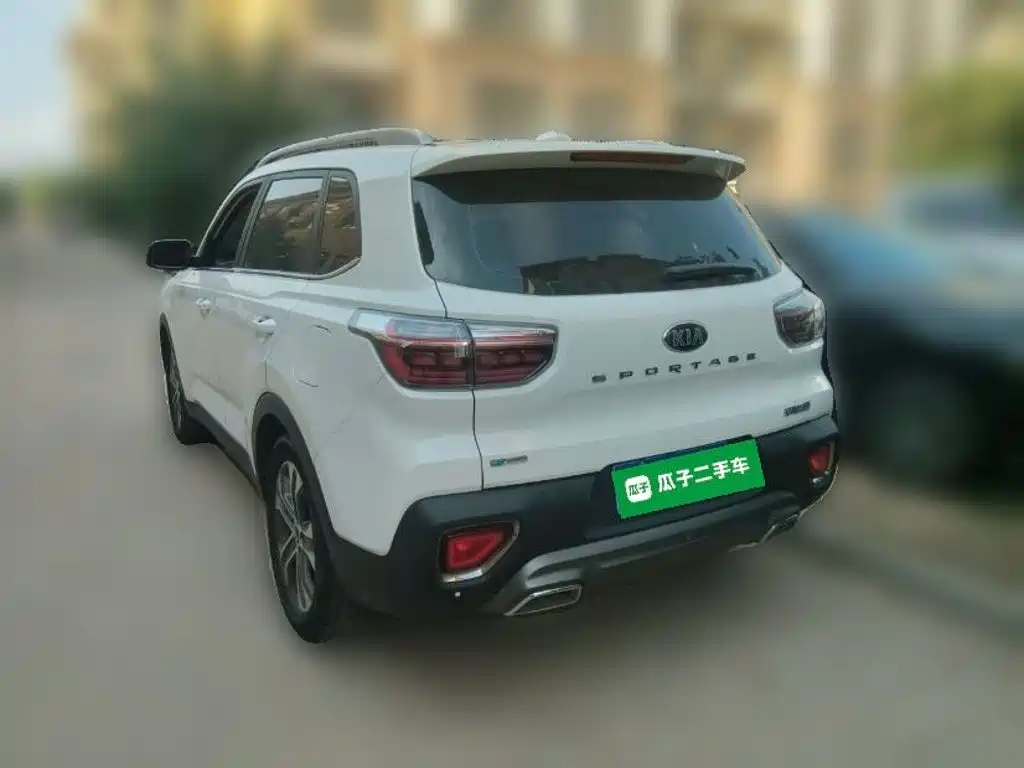 Kia Sportage — фото 25