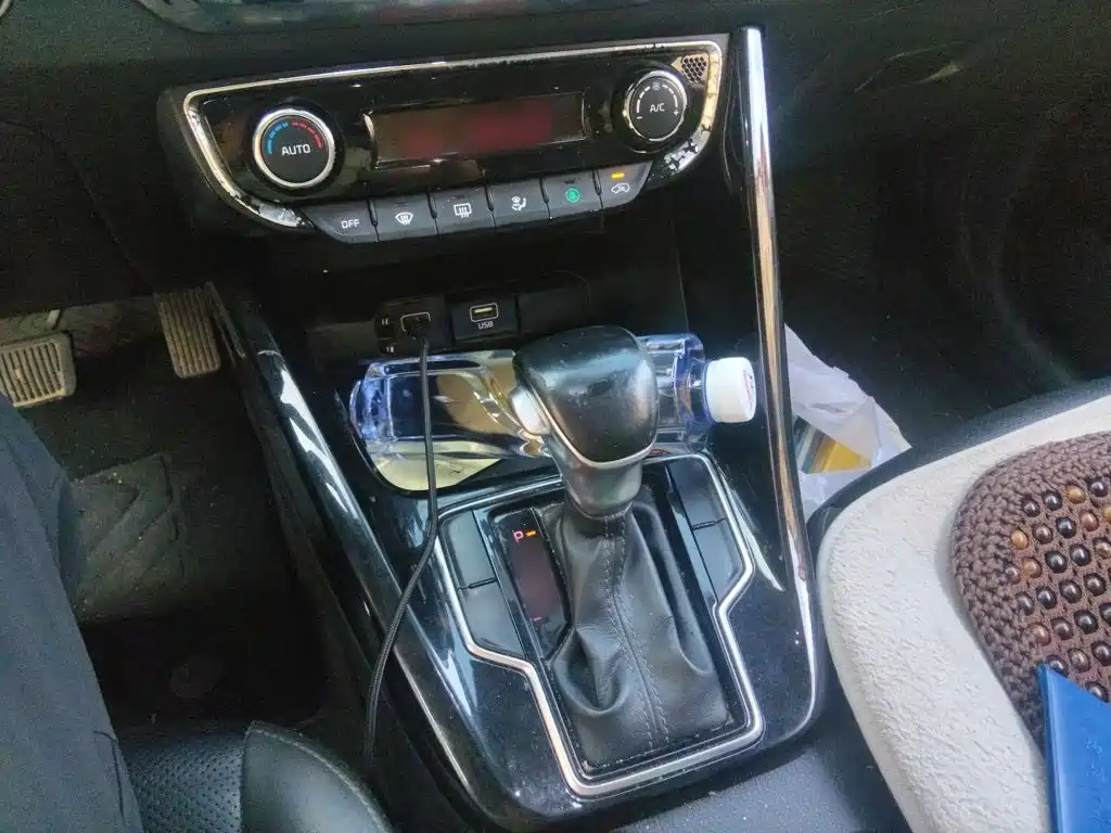 Kia Sportage — фото 7