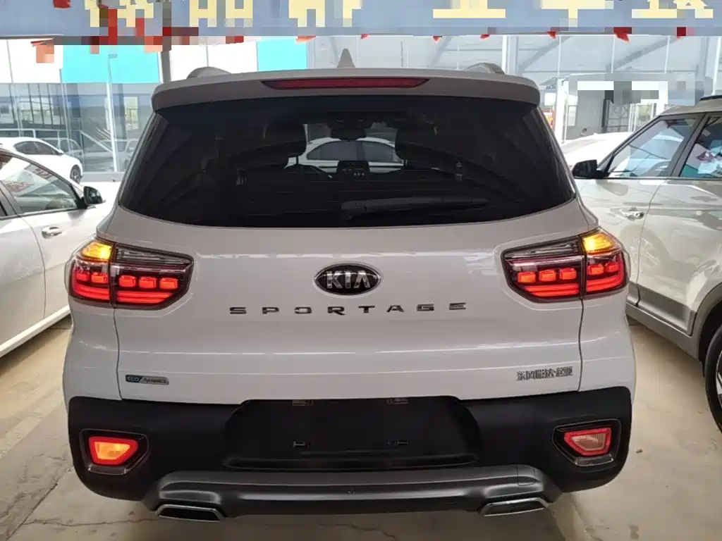 Kia Sportage — фото 6