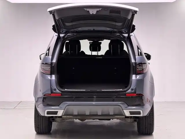 Land Rover Discovery Sport Hybrid — фото 18