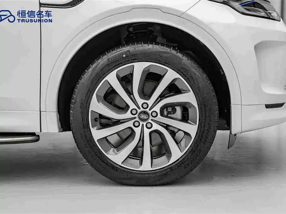 Land Rover Discovery Sport — фото 11