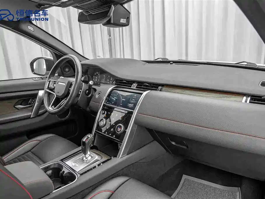 Land Rover Discovery Sport — фото 14