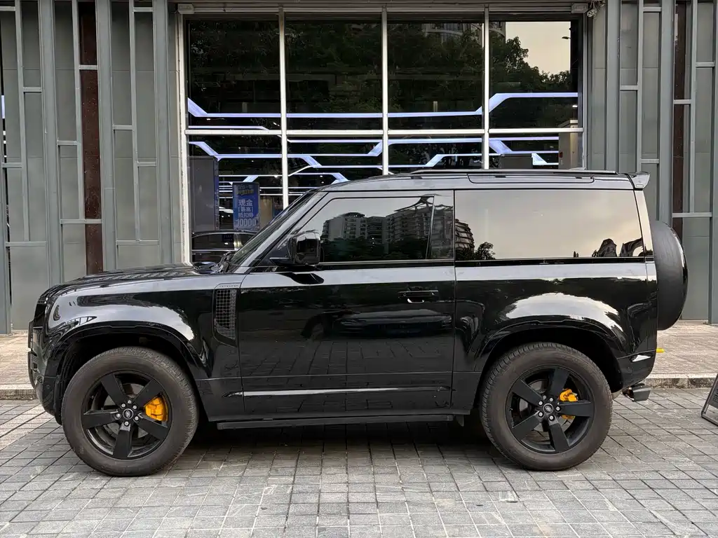 Land Rover Defender — фото 6