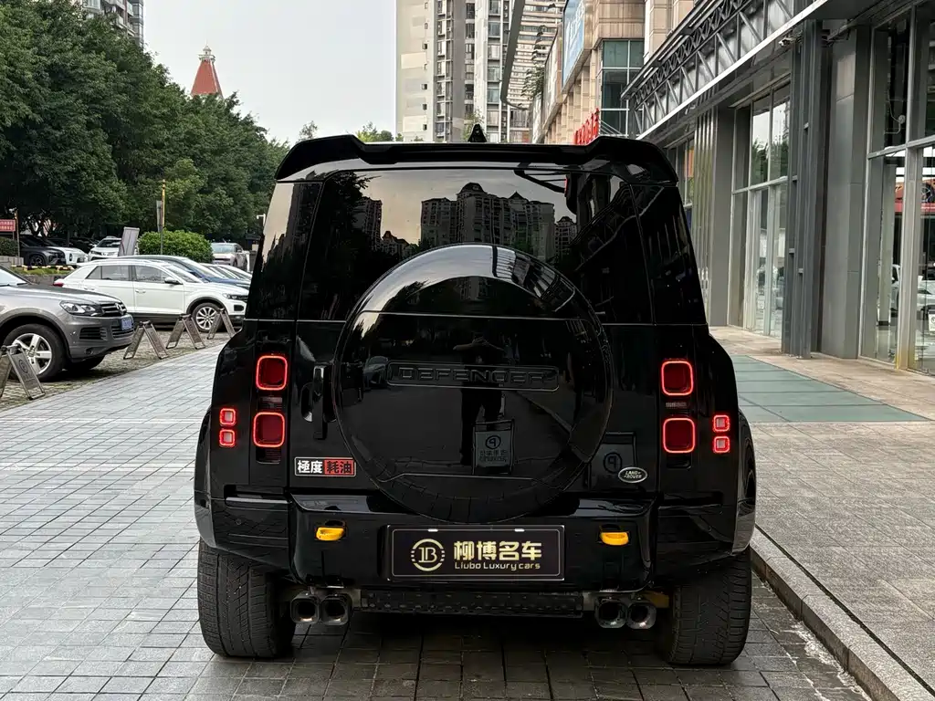 Land Rover Defender — фото 10