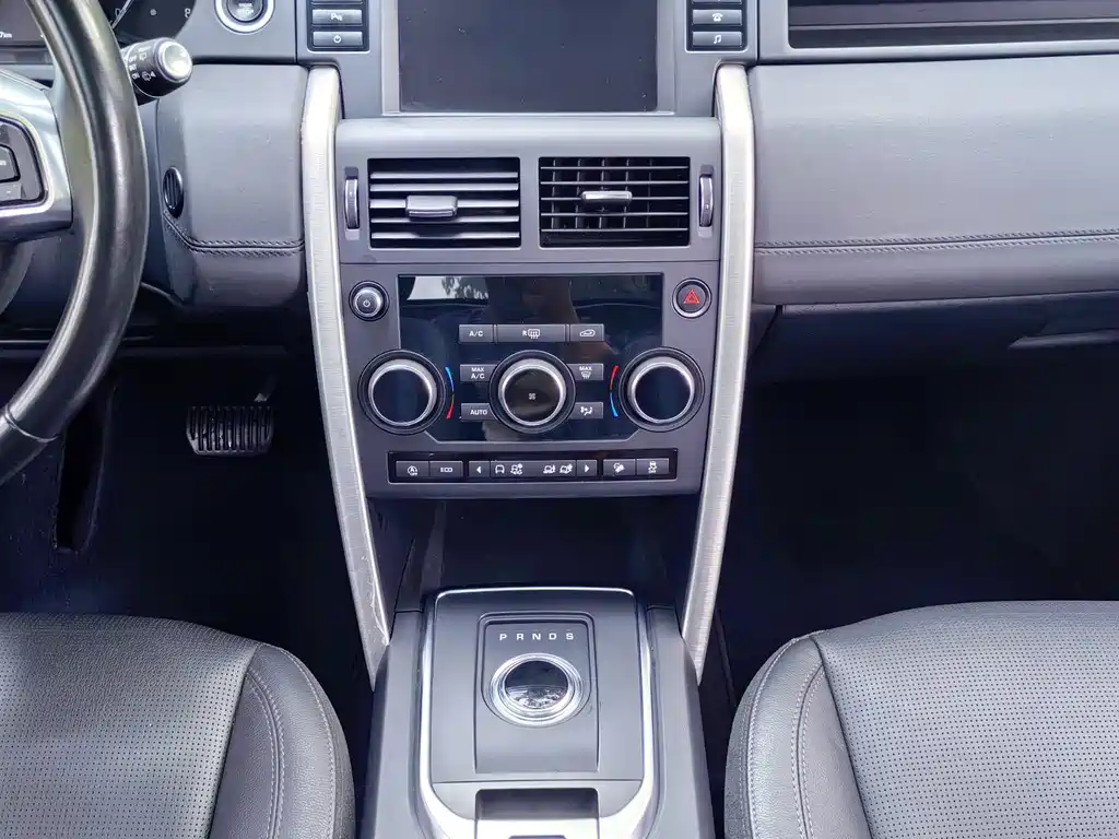 Land Rover Discovery Sport — фото 9