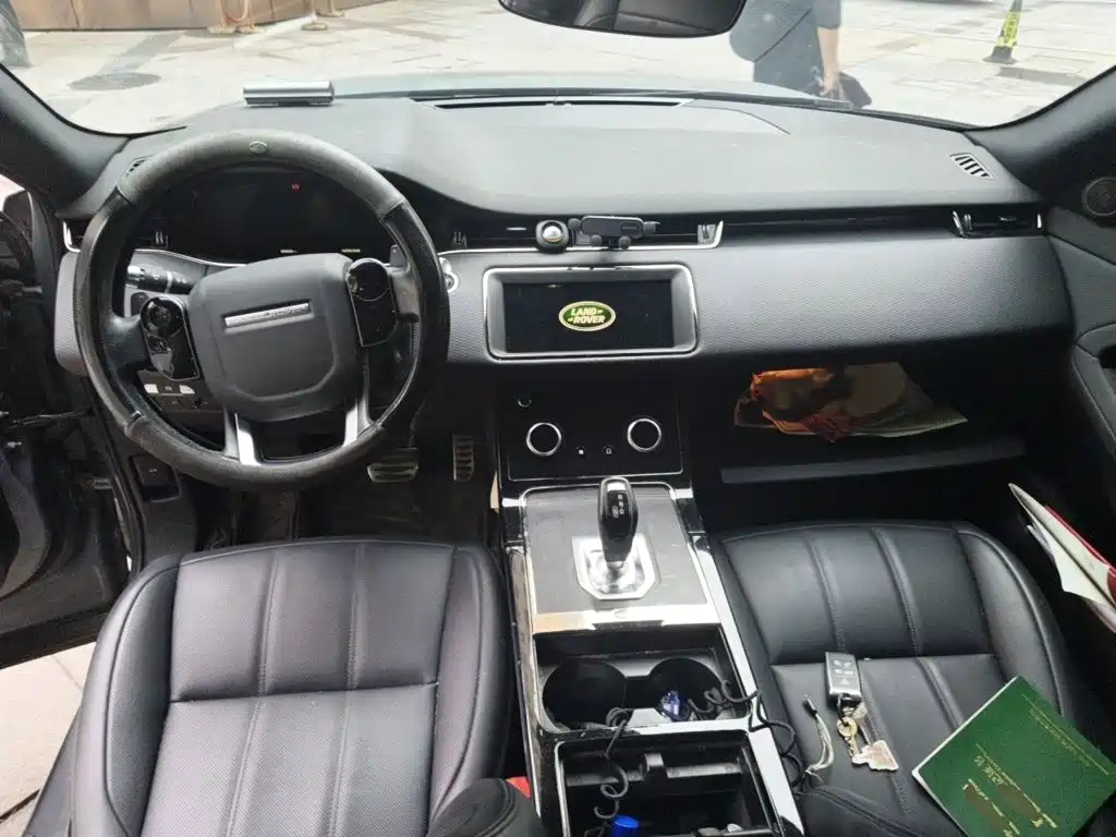 Land Rover Evoque — фото 13