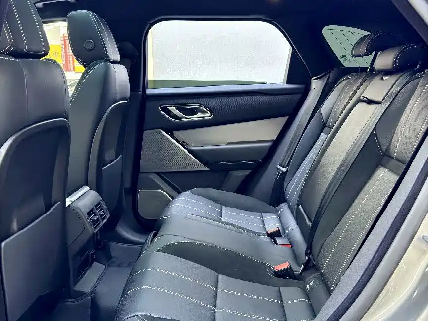 Land Rover Velar — фото 14