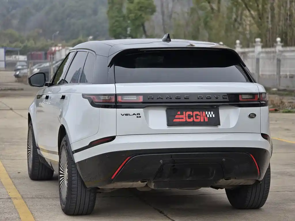 Land Rover Velar — фото 13