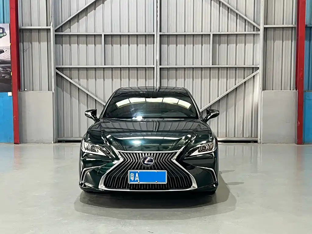 Lexus ES — фото 2