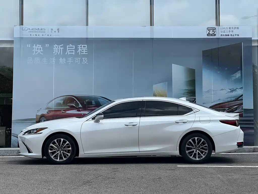 Lexus ES — фото 2
