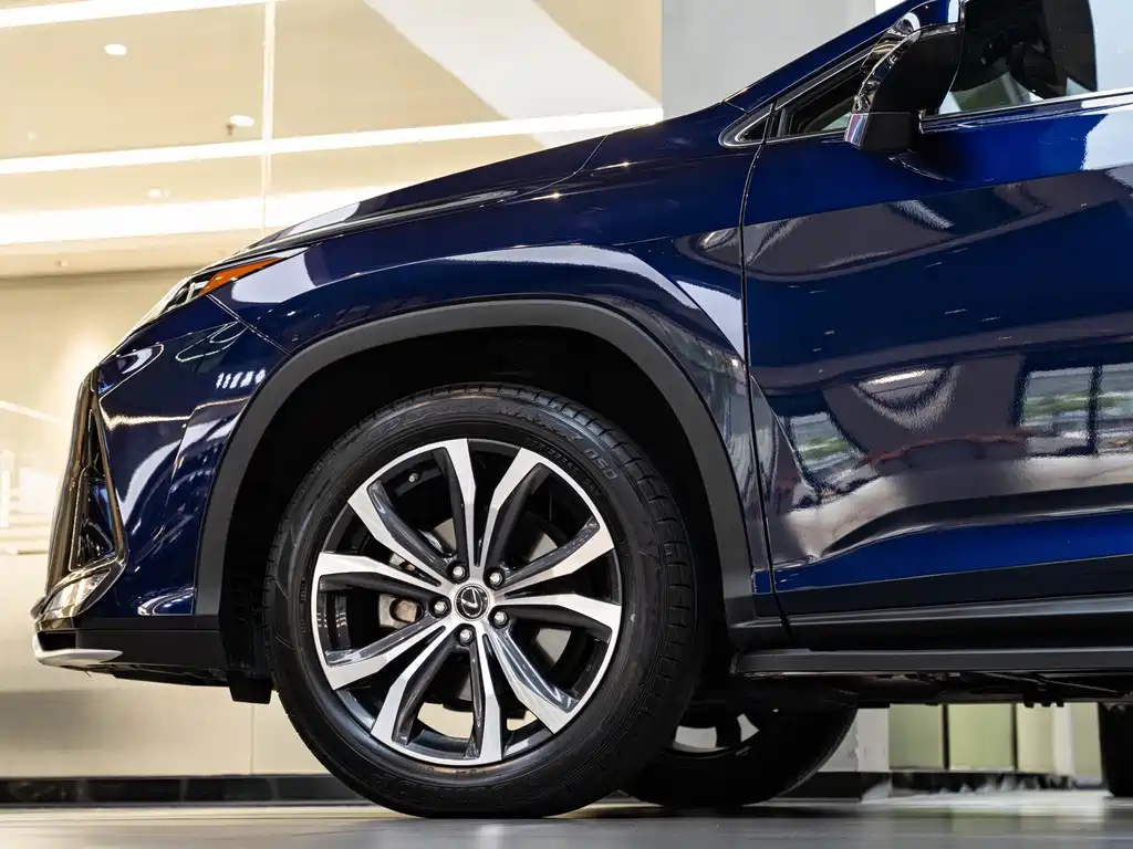 Lexus RX — фото 8