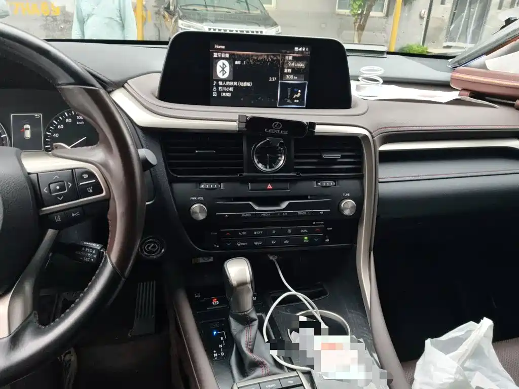 Lexus RX — фото 14