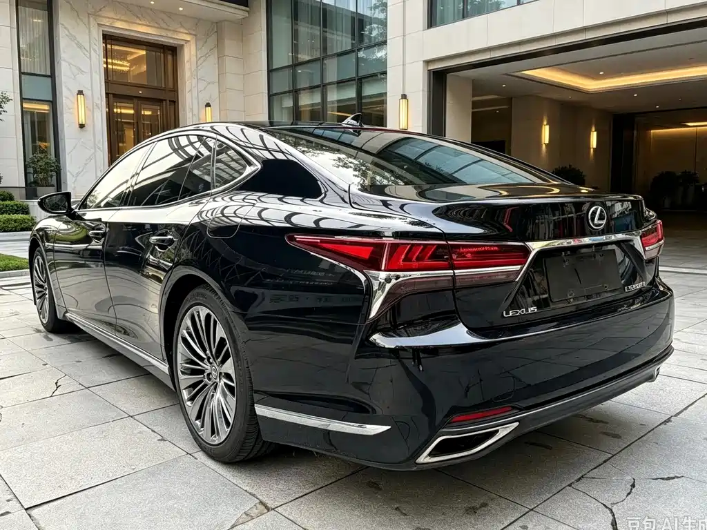 Lexus LS — фото 9