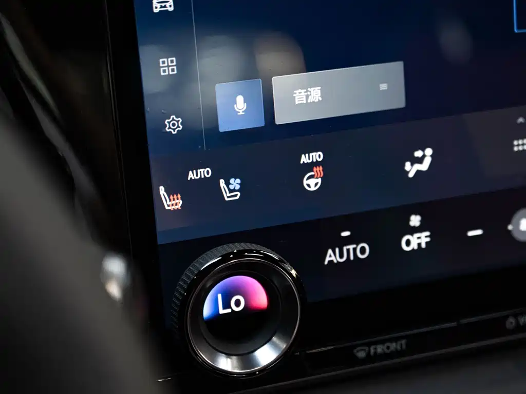 Lexus RX — фото 17
