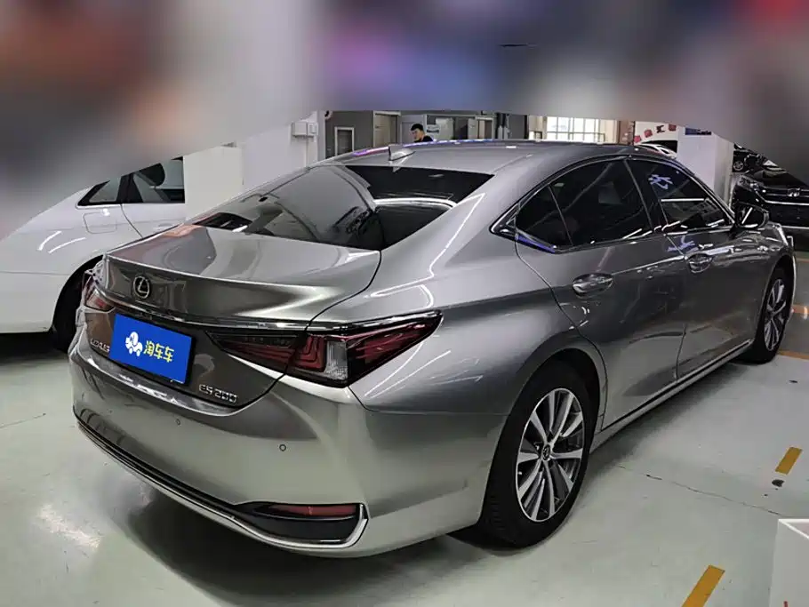 Lexus ES — фото 3