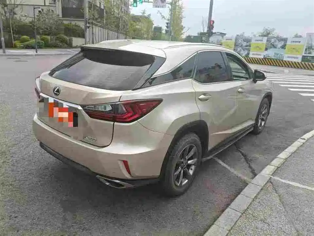 Lexus RX — фото 4