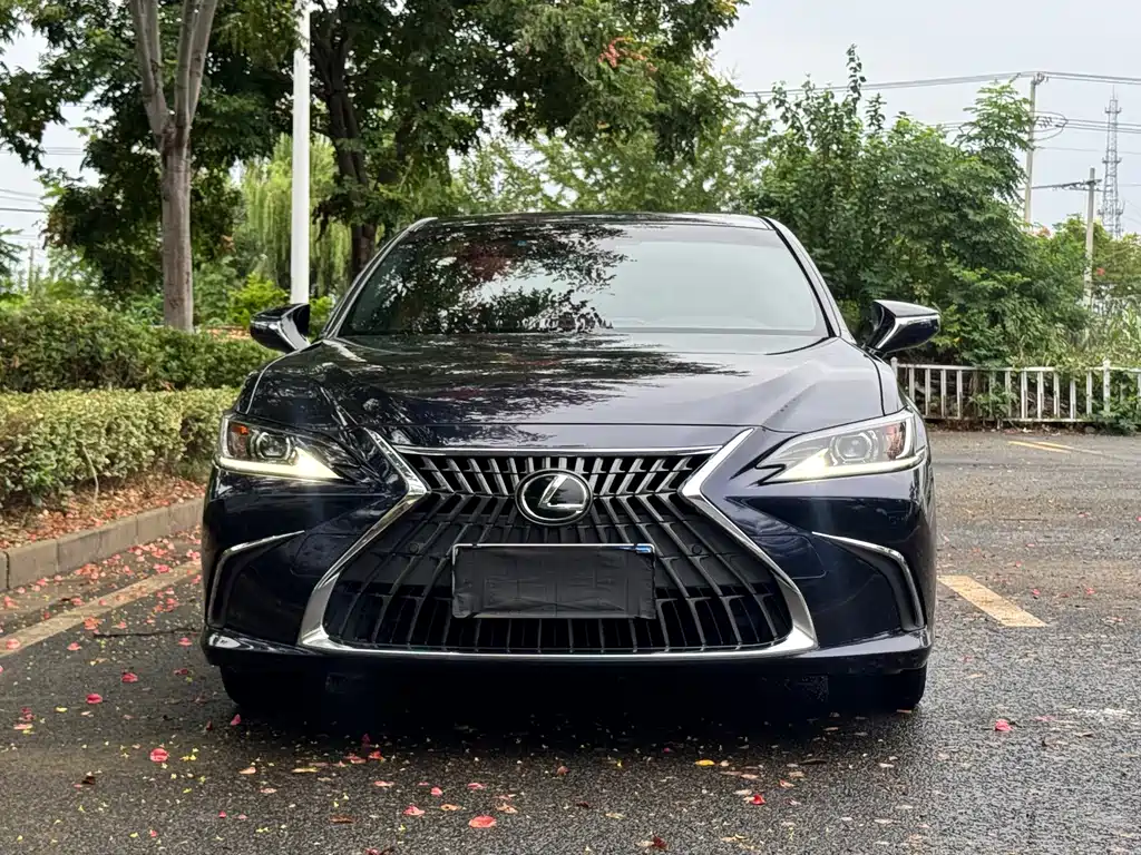 Lexus ES — фото 2