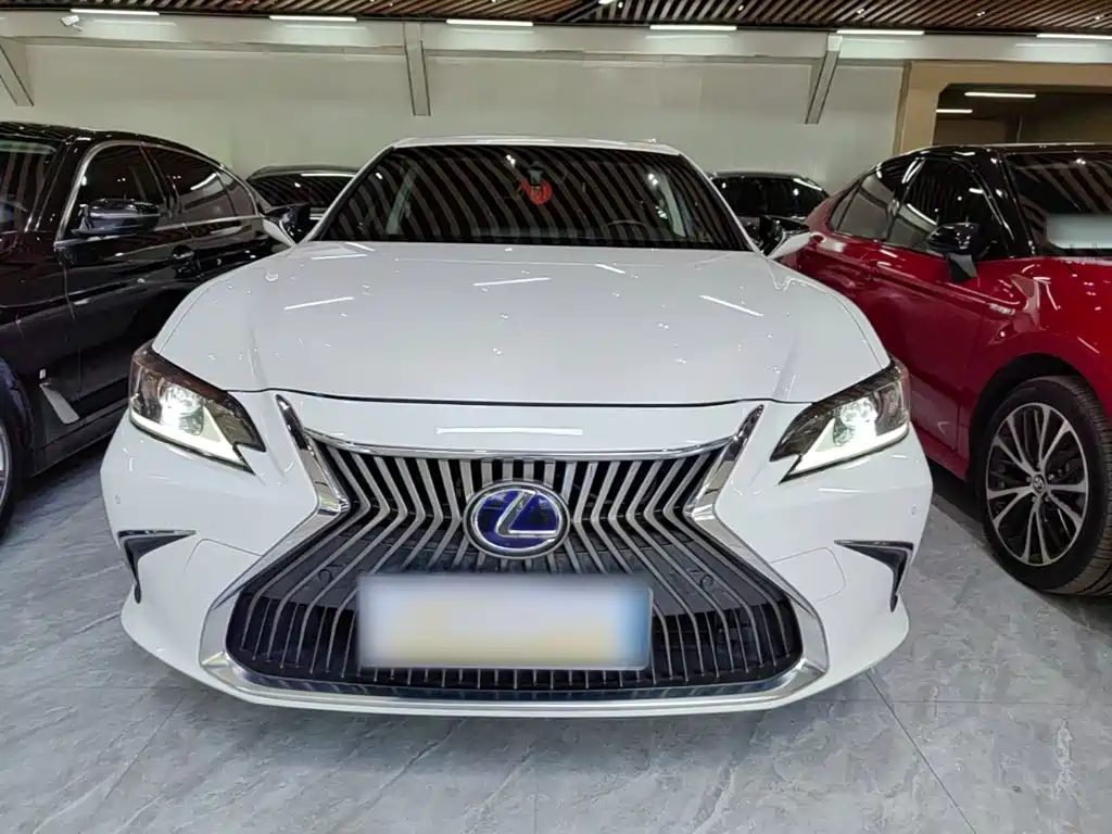 Lexus ES — фото 3