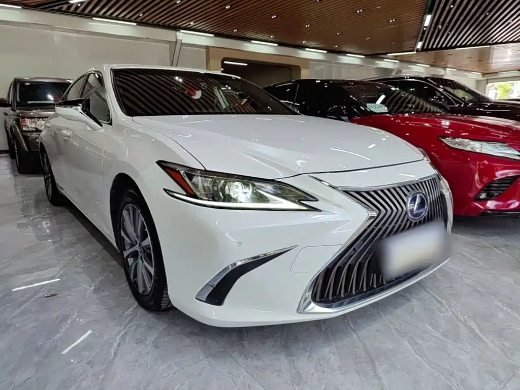 Lexus ES — фото 4