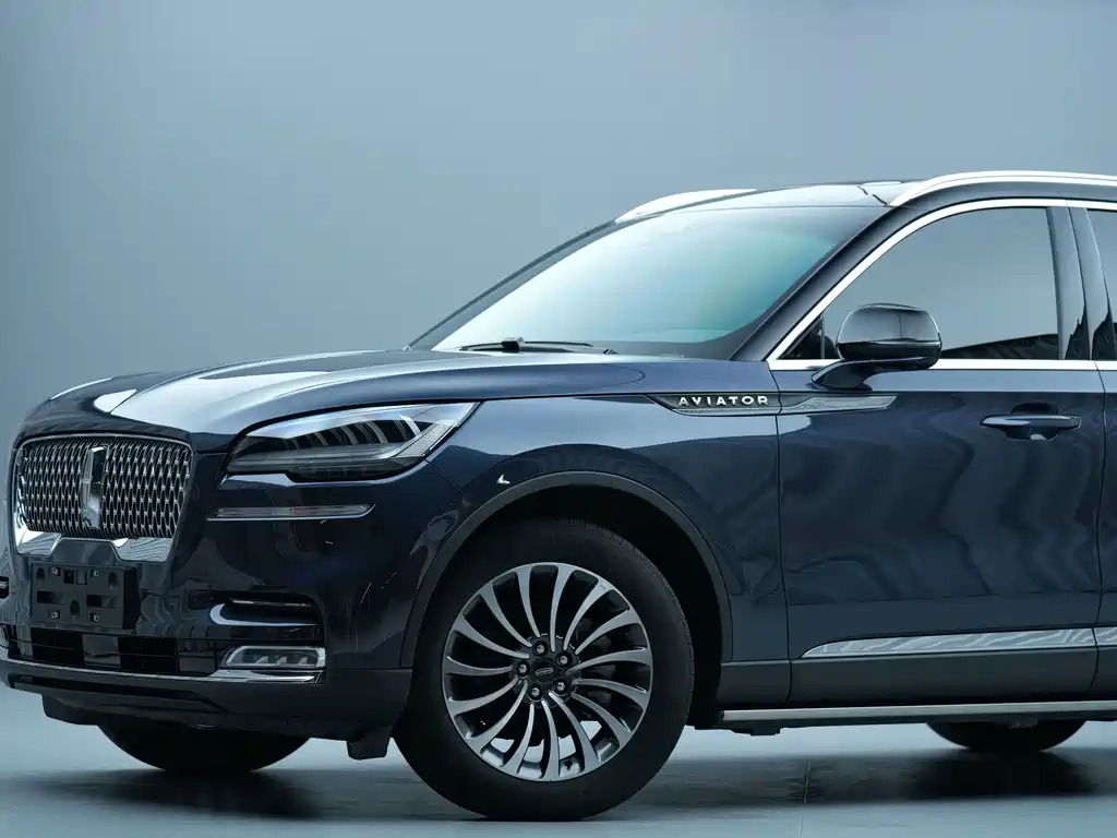 Lincoln Aviator — фото 3