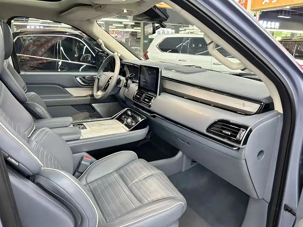 Lincoln Navigator — фото 4