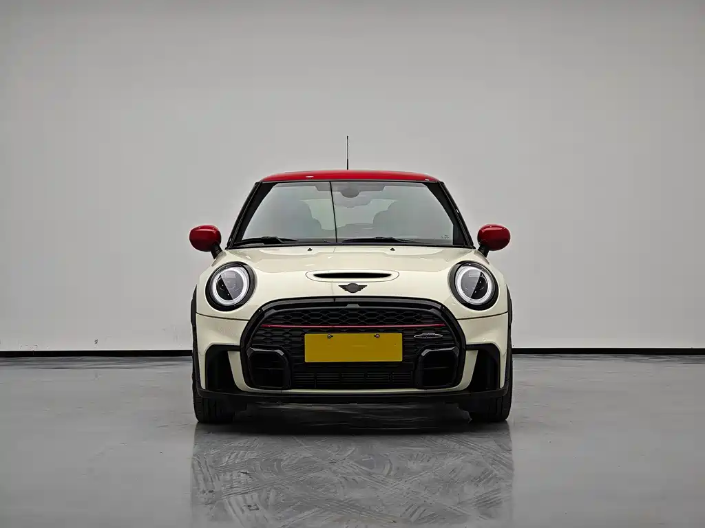 MINI Mini JCW — фото 2