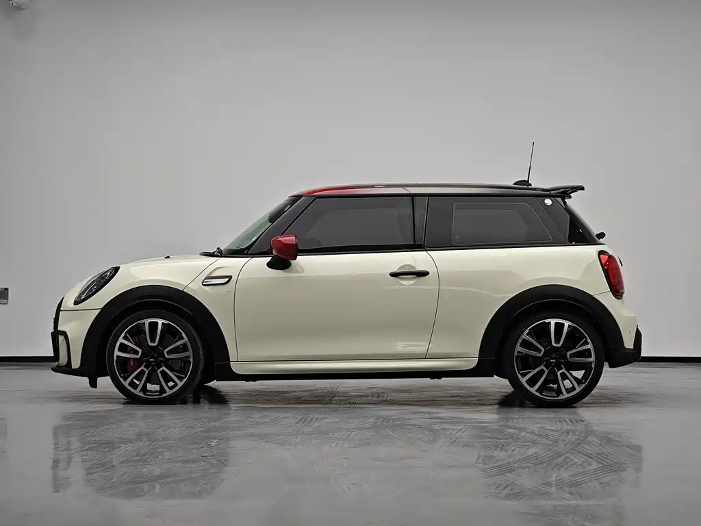 MINI Mini JCW — фото 4