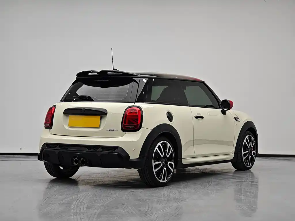MINI Mini JCW — фото 6