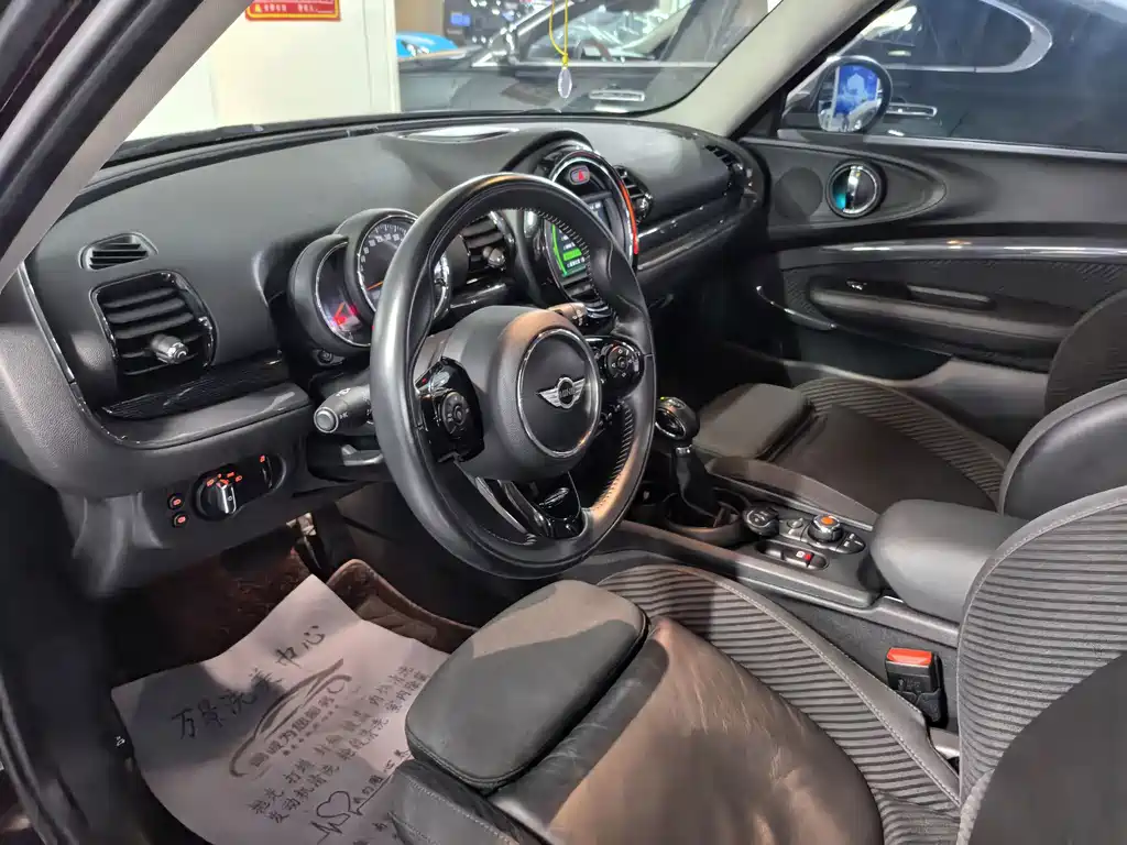 MINI Mini Clubman — фото 10