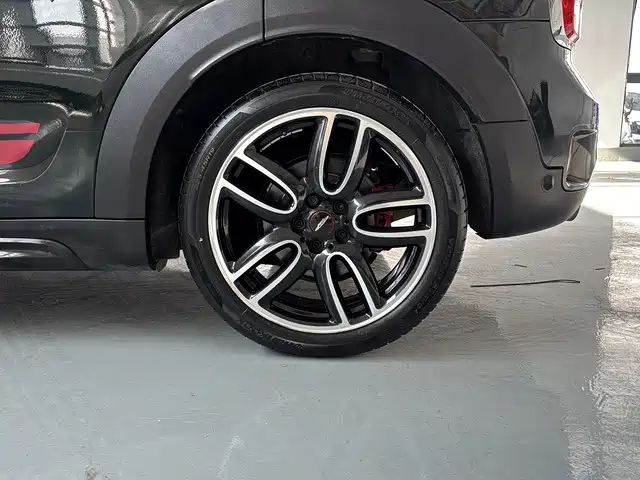 MINI Mini JCW Countryman — фото 17