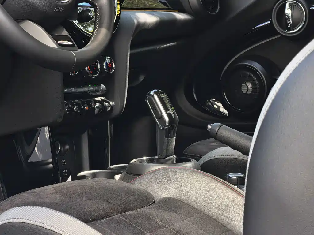 MINI Mini JCW — фото 9