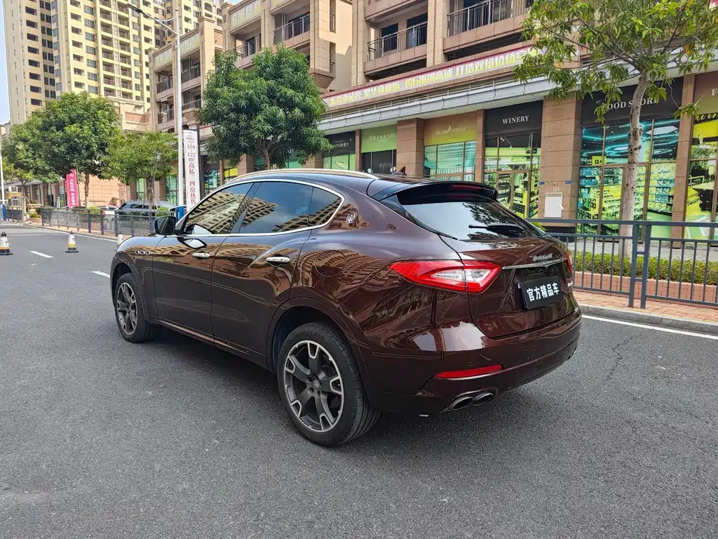 Maserati Levante — фото 4