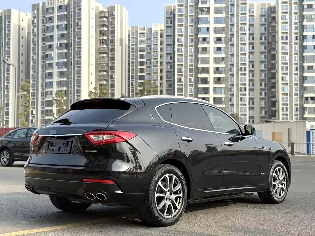 Maserati Levante — фото 8