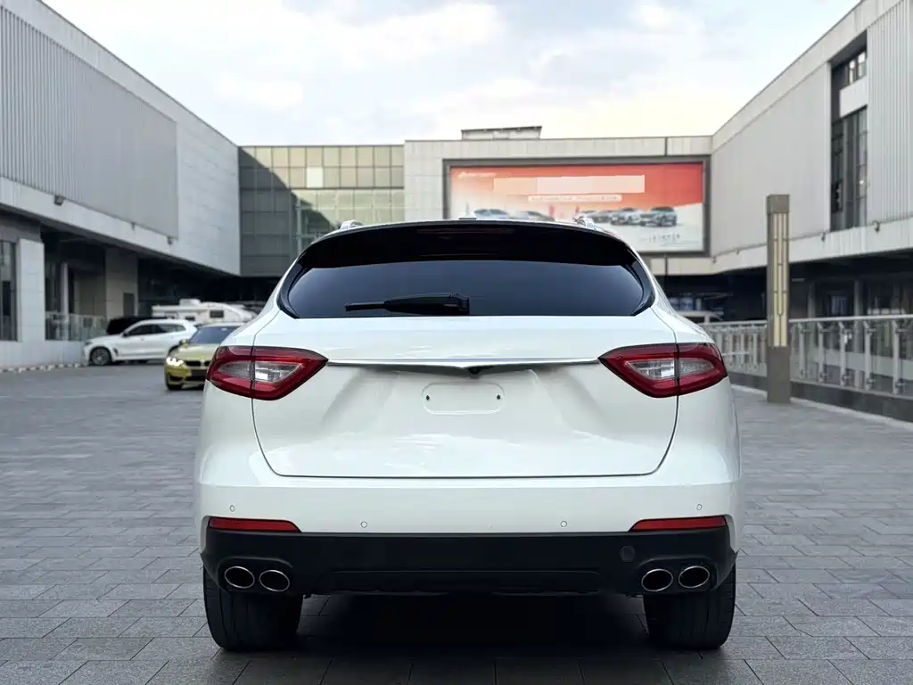 Maserati Levante — фото 7