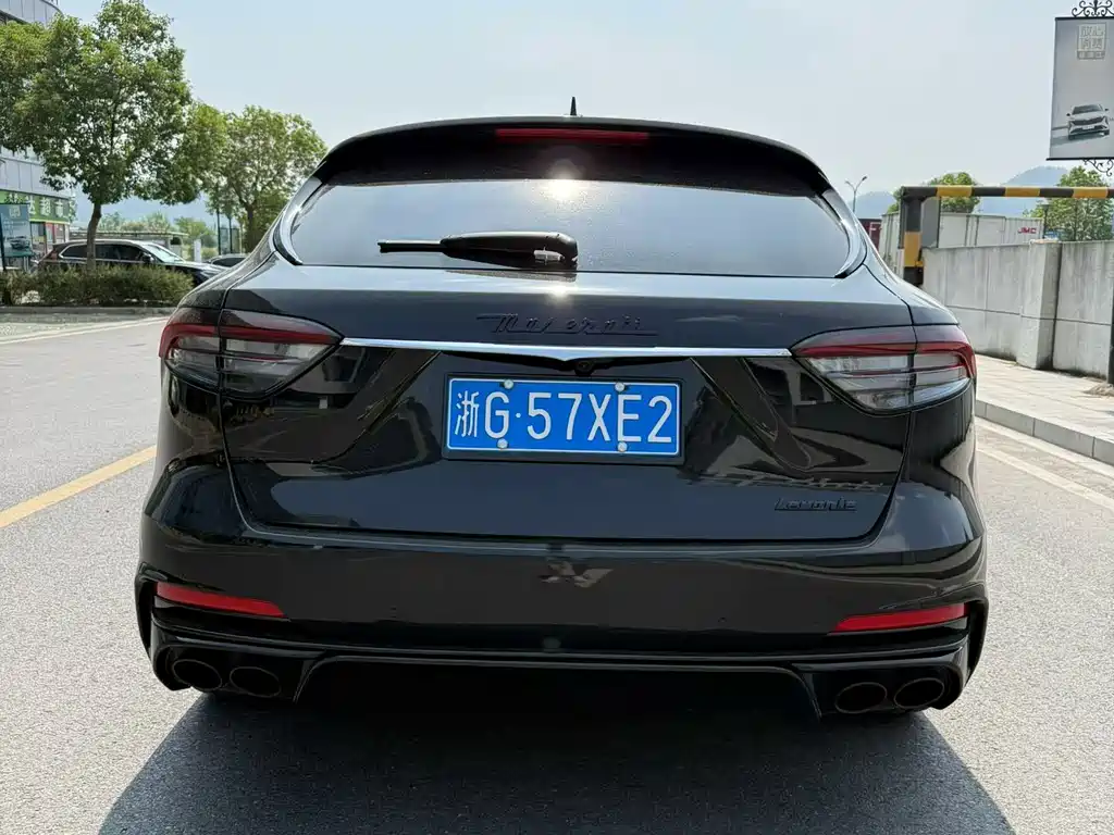 Maserati Levante — фото 9