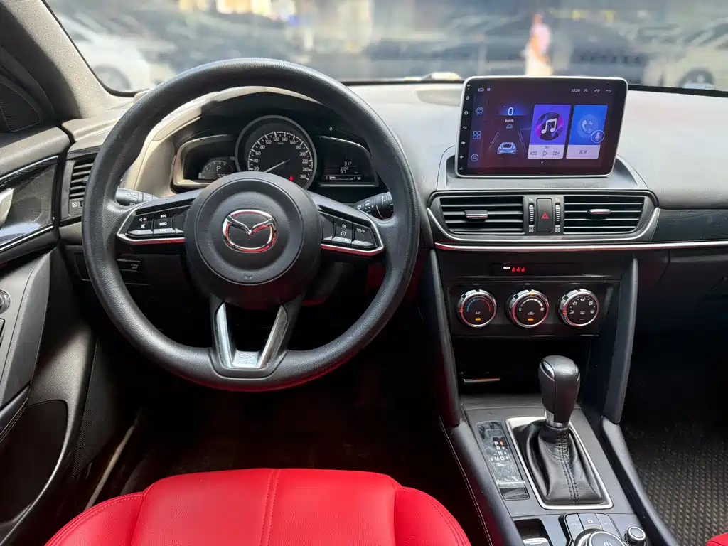 Mazda CX-4 — фото 10