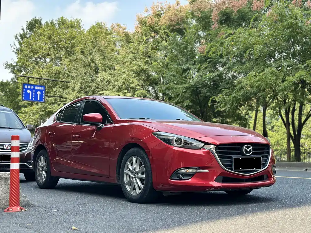 Mazda 3 Axela — фото 3