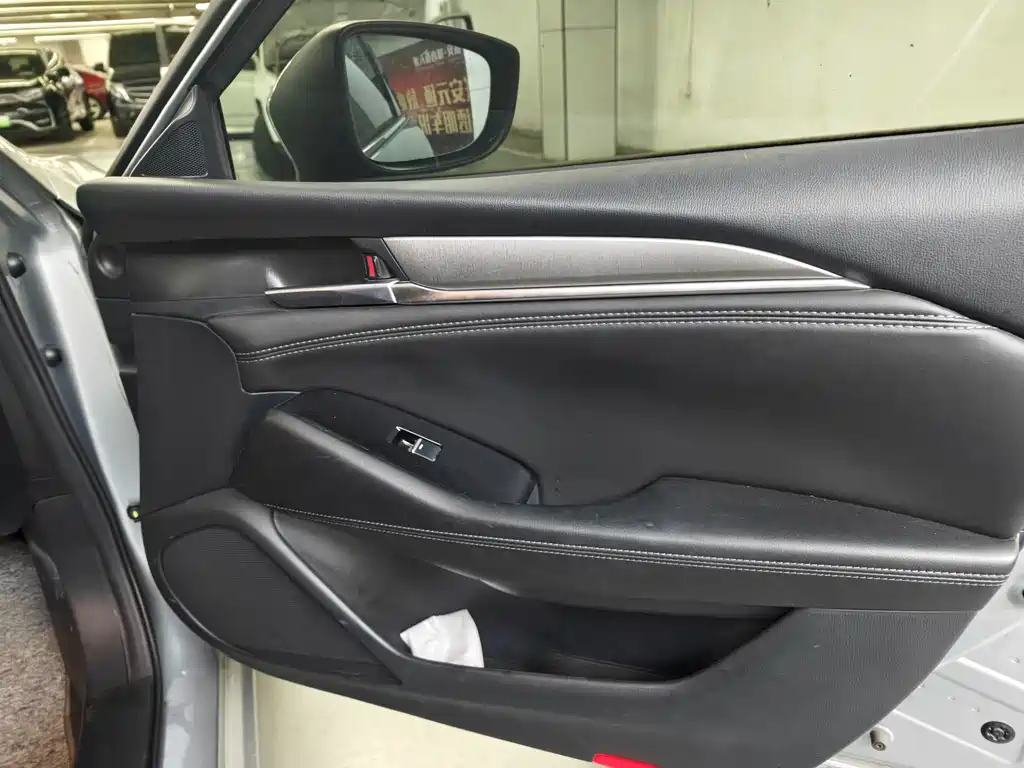 Mazda Atenza — фото 10