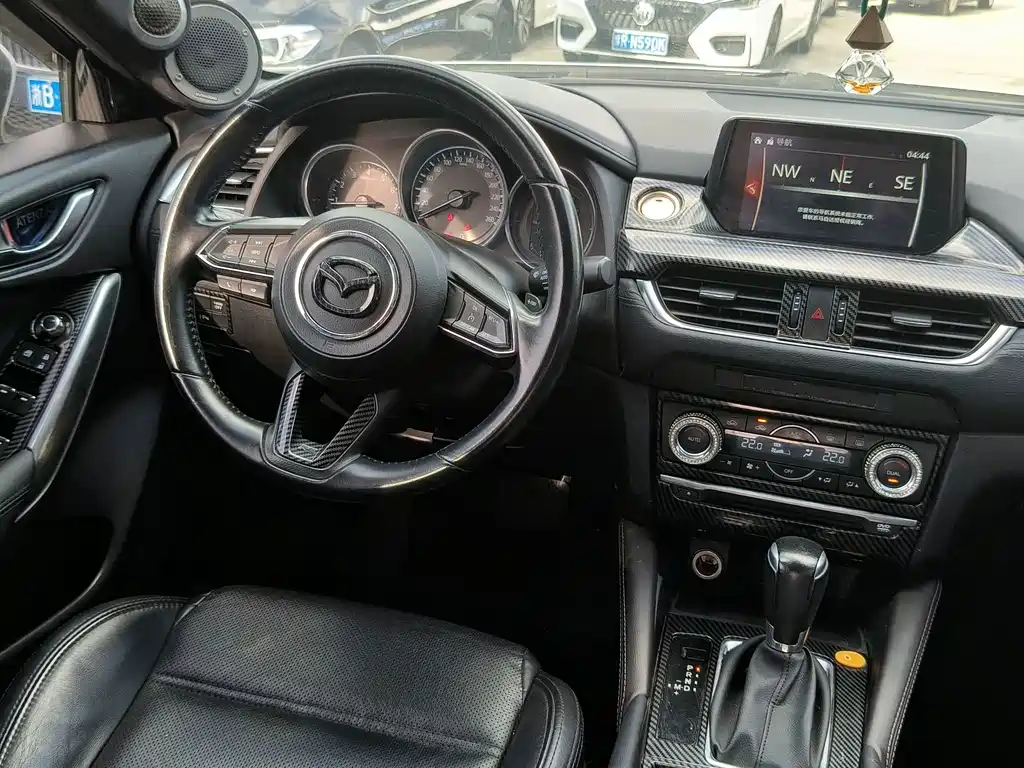 Mazda Atenza — фото 10