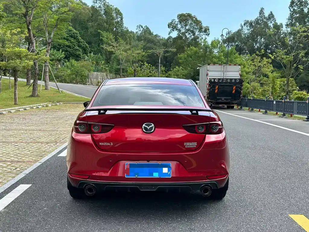 Mazda 3 Axela — фото 8