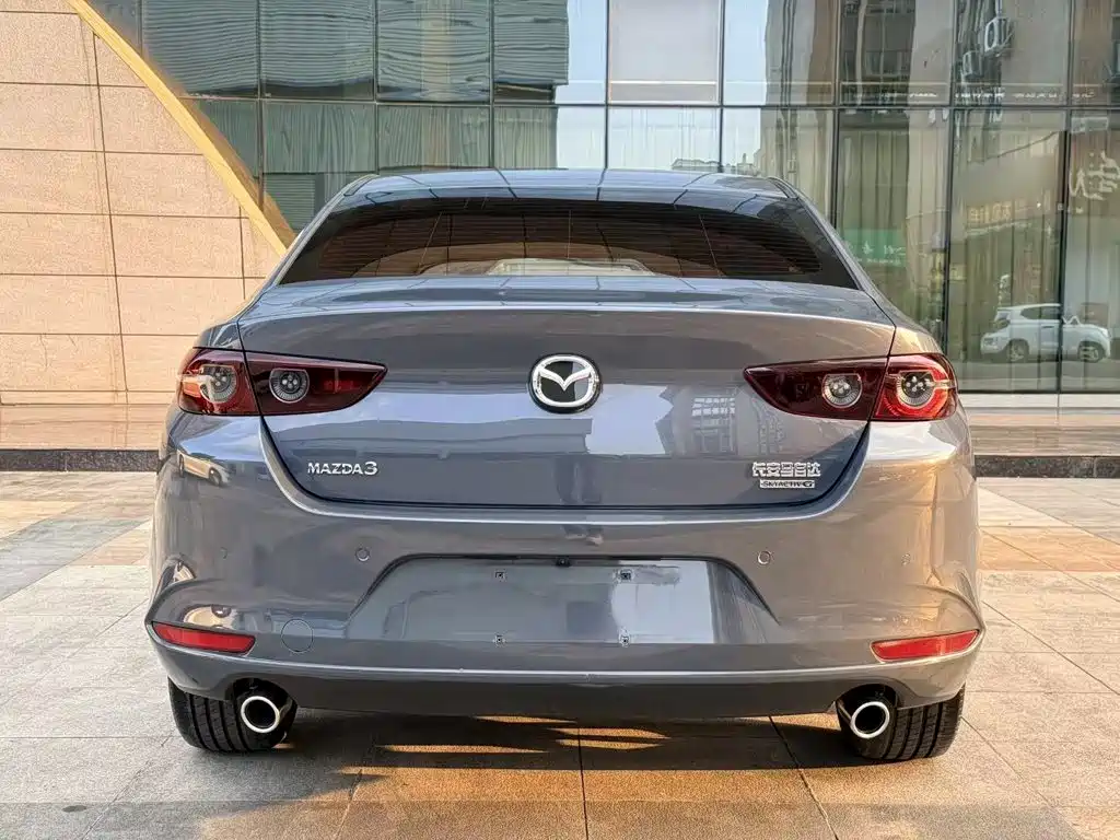 Mazda 3 Axela — фото 14