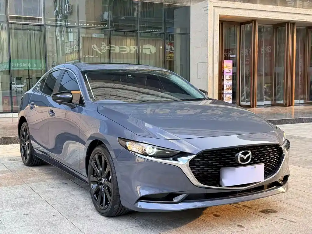 Mazda 3 Axela — фото 10