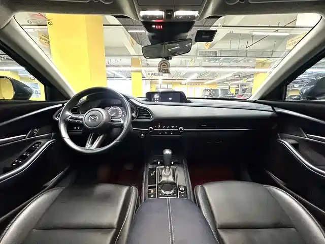 Mazda CX-30 — фото 14