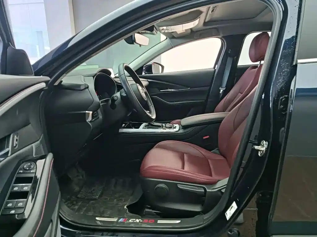 Mazda CX-30 — фото 13