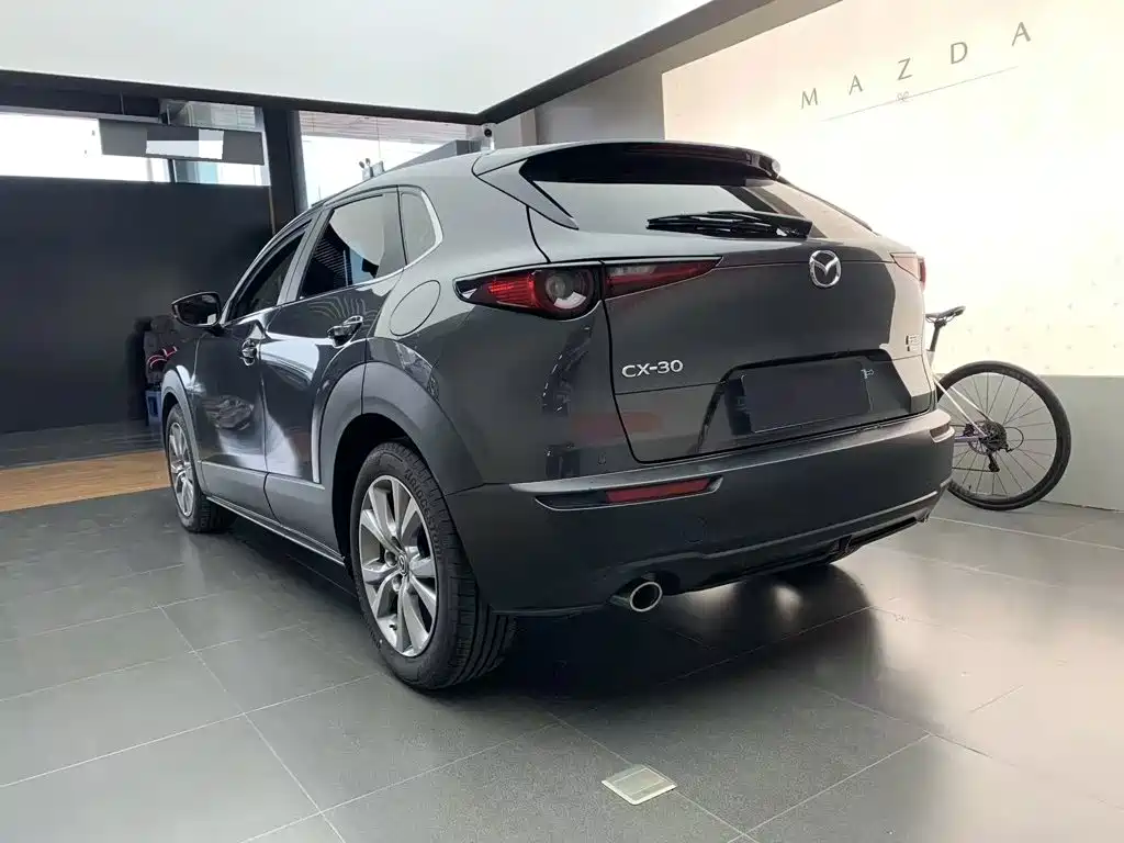 Mazda CX-30 — фото 9